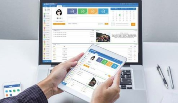 随着科技的飞速发展，移动办公已经成为现代职场人士的必备技能。在手机和电脑上协同工作的软件组合，能够帮助用户实现无缝衔接，提高办公效率。在此，为您推荐以下几款协同工作软件组合，并结合腾讯TV版官方下载与工行网银版本进行现状解析。